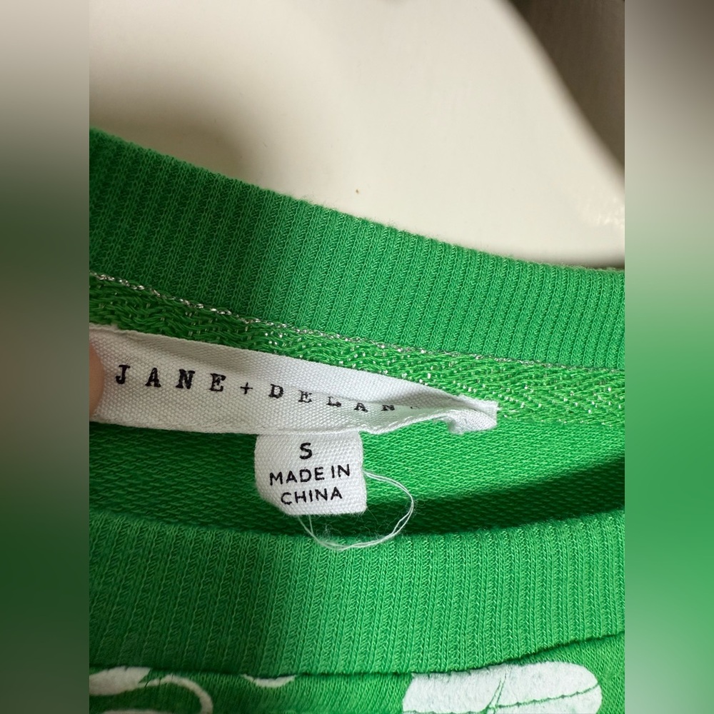 Jane & Delancey St. Patrick's Day themed crewneck sweatshirt green get lucky top - Picture 4 of 6